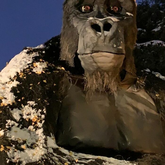 Every Year, This Talented Architect Dad Builds Something In The Driveway For Halloween, And Here Are 8 Of The Most Impressive Sculptures Every Year, This Talented Architect Dad Builds Something In The Driveway For Halloween, And Here Are 8 Of The Most Impressive Sculptures