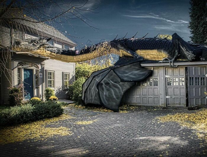 Every Year, This Talented Architect Dad Builds Something In The Driveway For Halloween, And Here Are 8 Of The Most Impressive Sculptures
