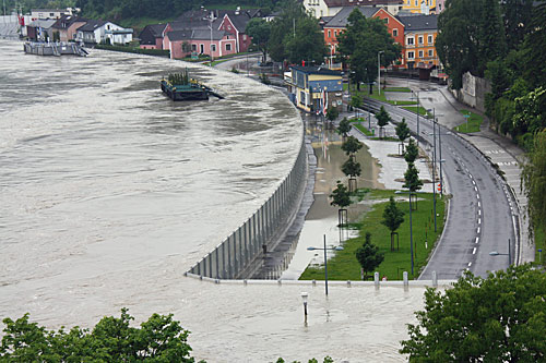 2013-0605-Krems-Stein-hochwasser-krems-4-wall-63693614aa38e.jpg