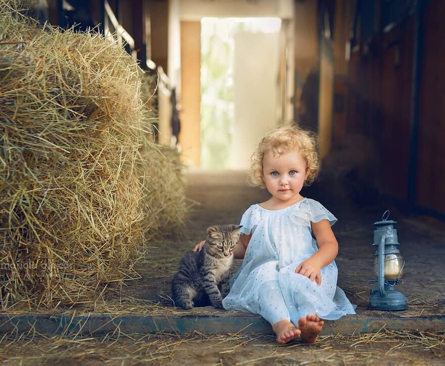 Photographer Creates Images To Highlight The Strong Bond Between Humans And Animals (44 Pics)
