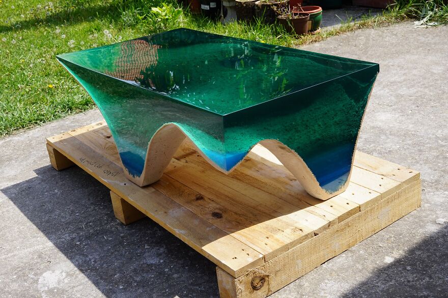 4 Iconic Tables Made By The Same Artist