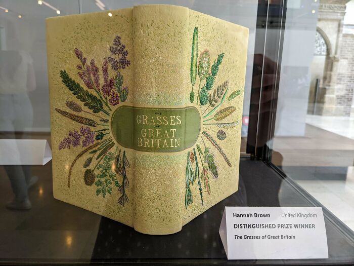"Grasses Of Great Britain" - A Winner From The Designer Bookbinders Competition