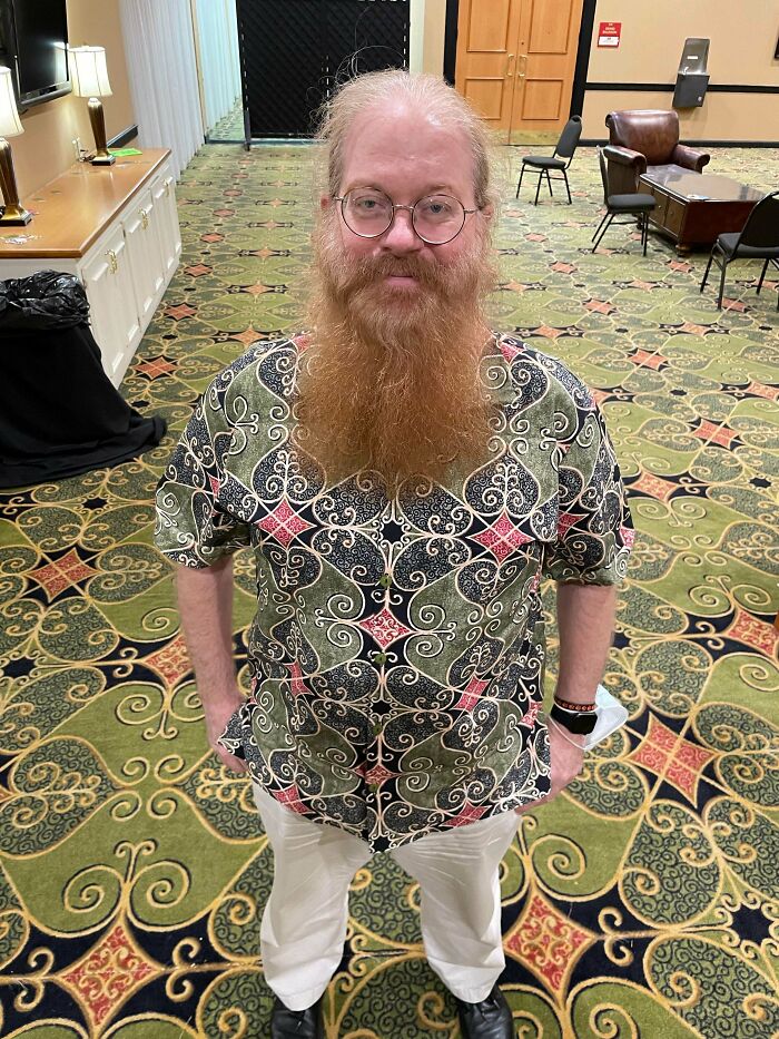 I Went To A Convention And "Cosplayed" As The Carpet