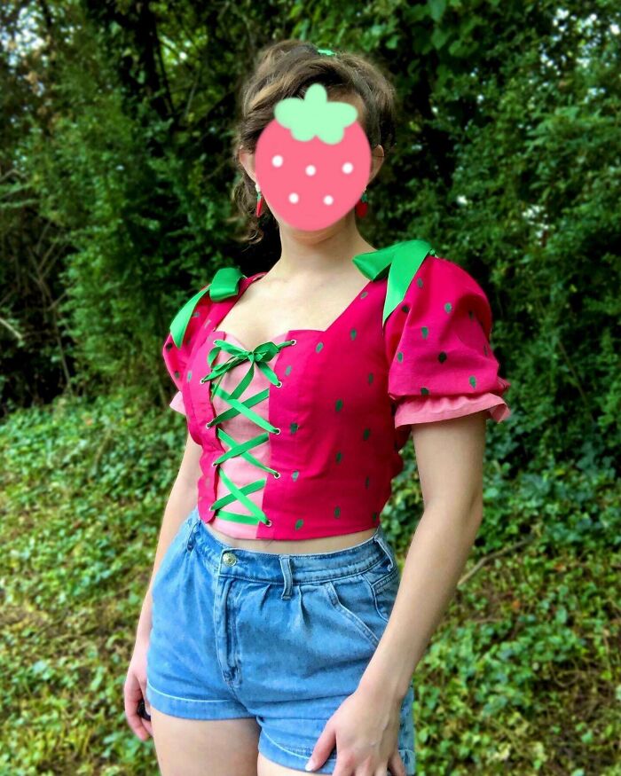 I Made A Strawberry Top!