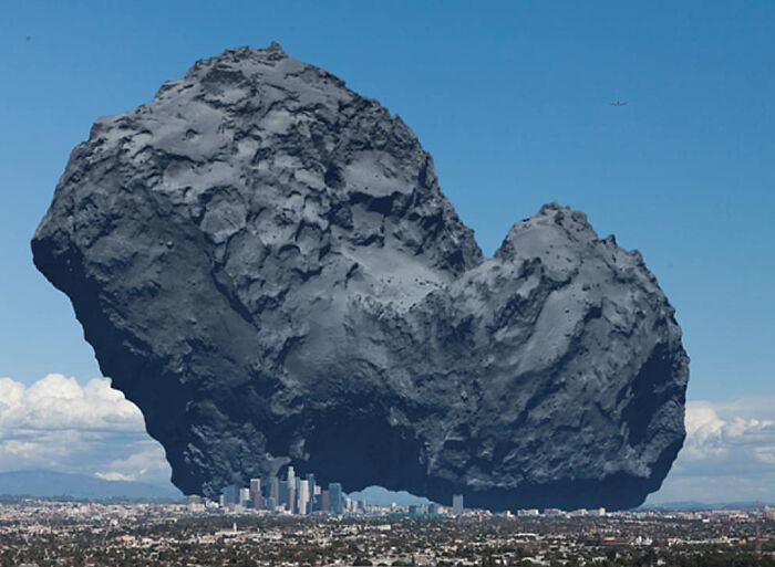 Comet Compared To Los Angeles
