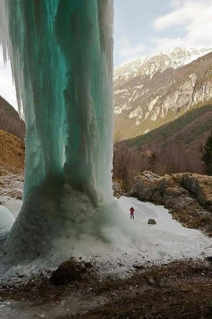 Solo una cascada congelada
