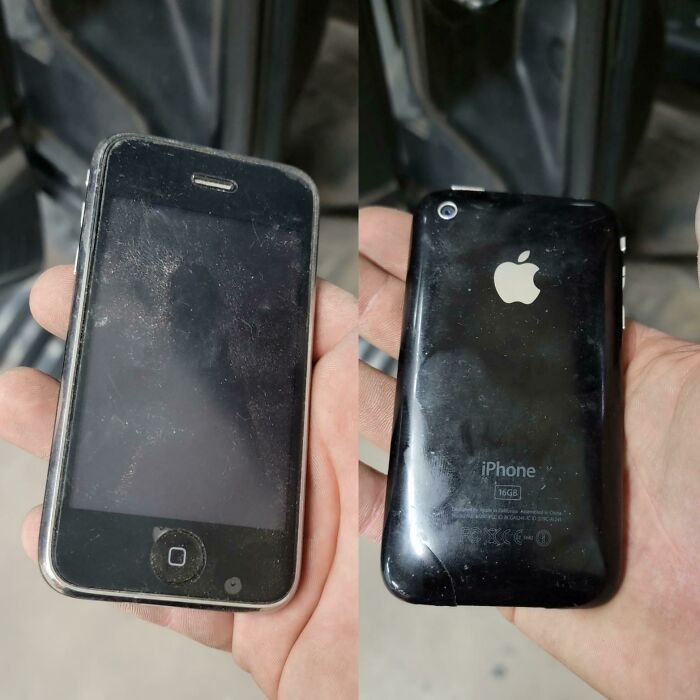 Had To Pull The Rear Seats Out Of A 2012 F250 For Some Bodywork, And Found A Second Gen iPhone Solidly Wedged Behind It! Wonder How Long It's Been There