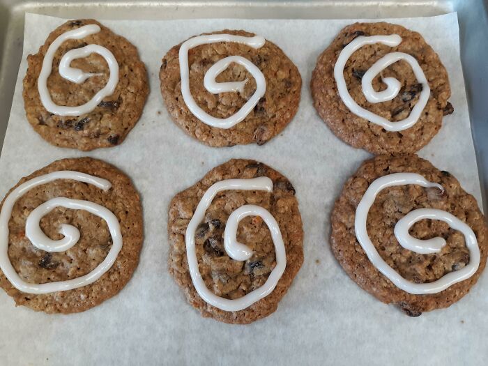 I Got Creative With The Carrot Cake Cookies And Now They Look Like Little Cinnamon Rolls!