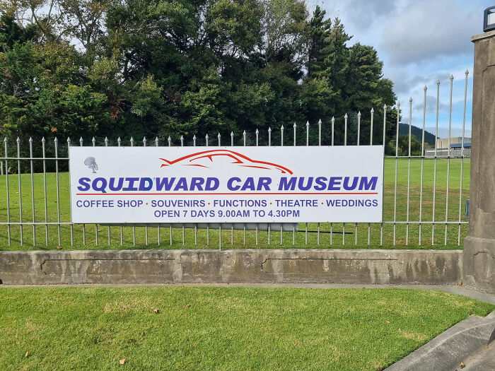 Squidward Car Museum