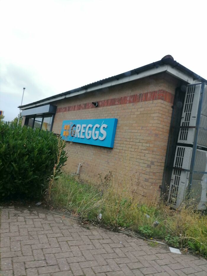 Someone Put An Apostrophe On The Greggs Sign