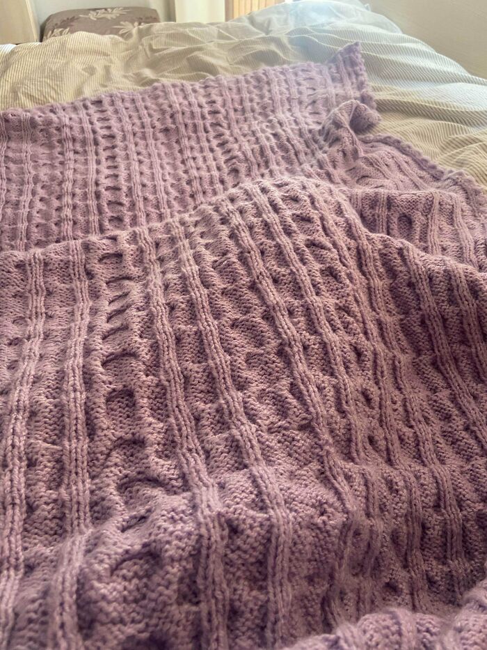 My 82-Year-Old Grandma Knitted Me A Whole Blanket For College. It Took Her 3 Months Of Hard Work