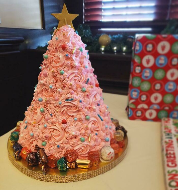 Christmas Tree Cake I Made For My Grandma On Her Birthday. All Buttercream