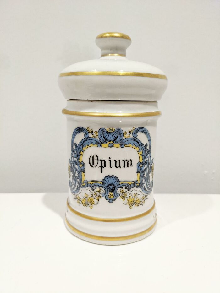 Mi antiguo tarro de opio medicinal