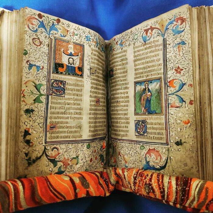 Libro de horas medieval, de alrededor de 1440, procedente de los Países Bajos. Un importante fragmento de algo más de 100 hojas, con 12 miniaturas de al menos dos artistas. Una llegada emocionante a la oficina