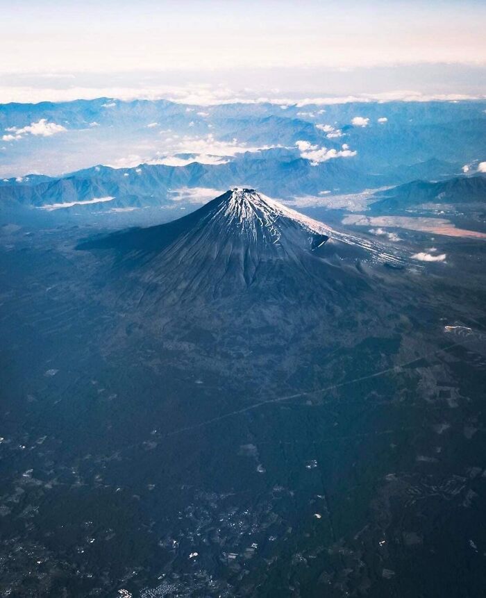 Volando por encima del monte Fuji