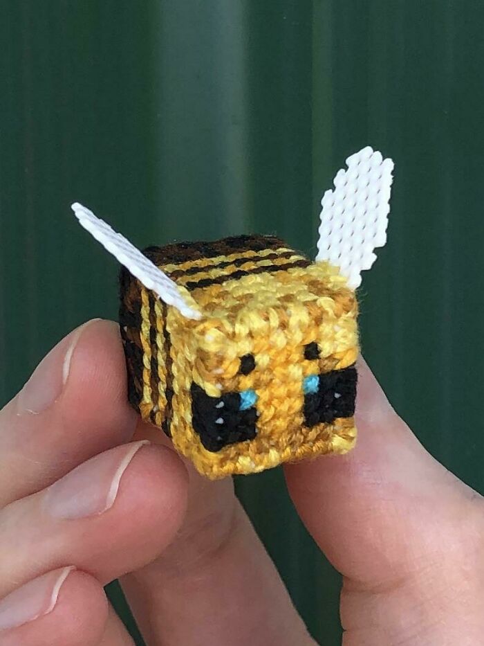 Cross Stitch Minecraft Bee
