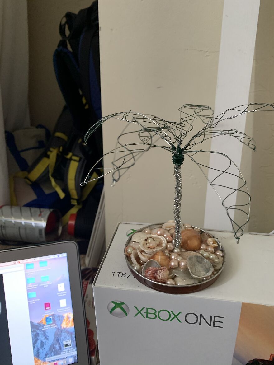 My Sister Challenged Me To Make A Wire Palm Tree And This Is What Happened