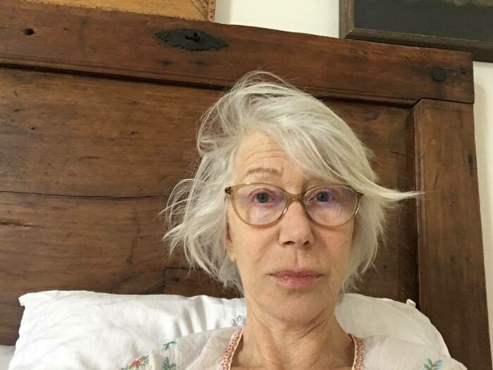 Cuando Helen Mirren nos regaló este selfie con la cara fresca "literalmente a primera hora de la mañana"