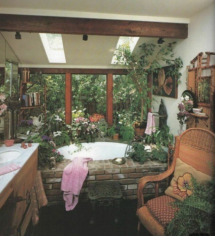 Brick, Wicker And Ferns Oh My! This Bathroom From 1982 Is Giving Me Life
