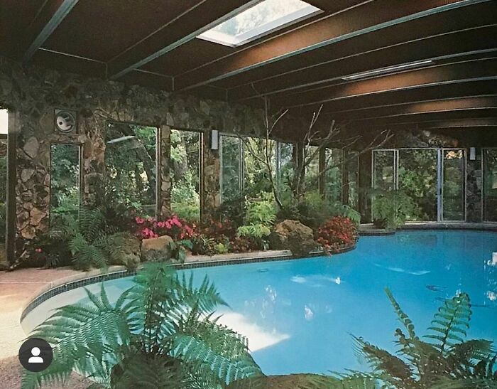 ¿Alguien quiere tener una fiesta en la piscina? Sunset: Ideas For Swimming Pools, 1981