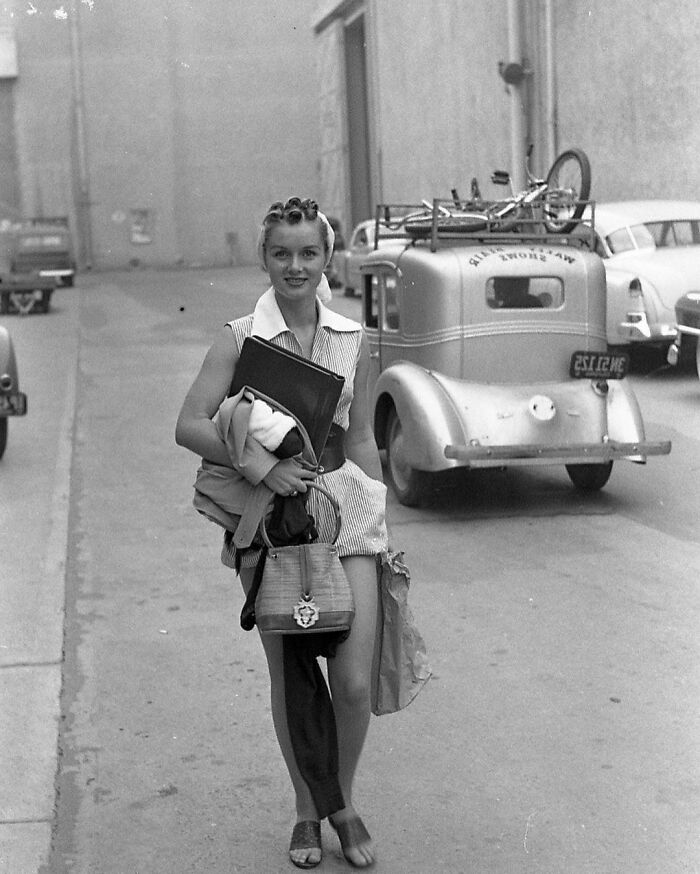 Hollywood Newcomer, Debbie Reynolds Arriving On The Warner Bros. Lot, 1948