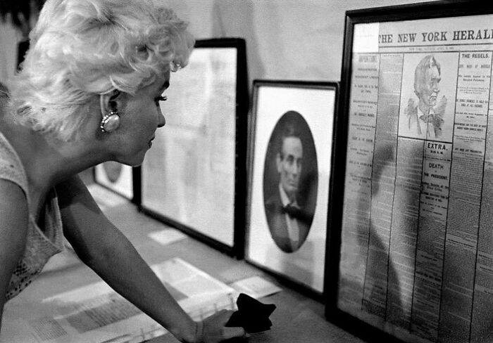 Marilyn Monroe Visiting A Museum Dedicated To Abraham Lincoln In Bement, Illinois, 1955