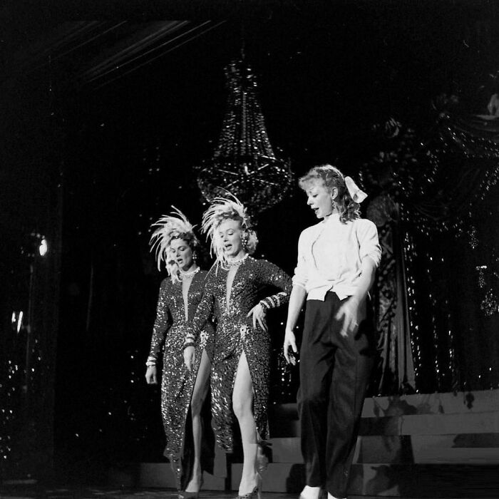 Gwen Verdon Rehearsing A Series Of Dance Steps With Jane Russell And Marilyn Monroe For The "Two Little Girls From Little Rock" Number In Gentlemen Prefer Blondes, 1953