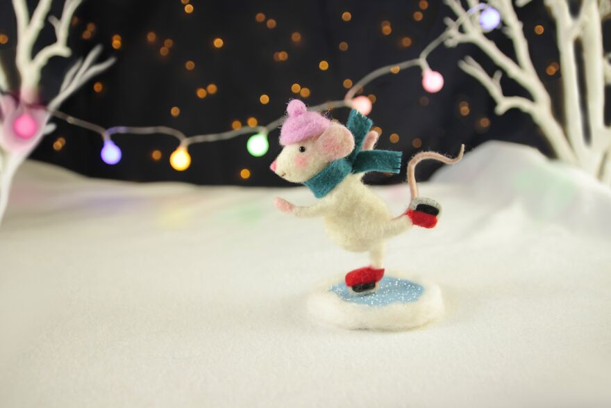 Skating Mouse