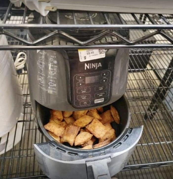 40 Times People Spotted Food In Places It Shouldn't Be And Just Had To Share Pics In This Online Group