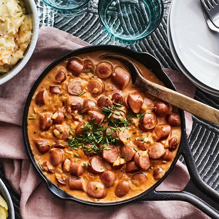 Nakkikastike! Finnish Hot Dog Style Sausages In A Creamy Tomato And Onion Sauce