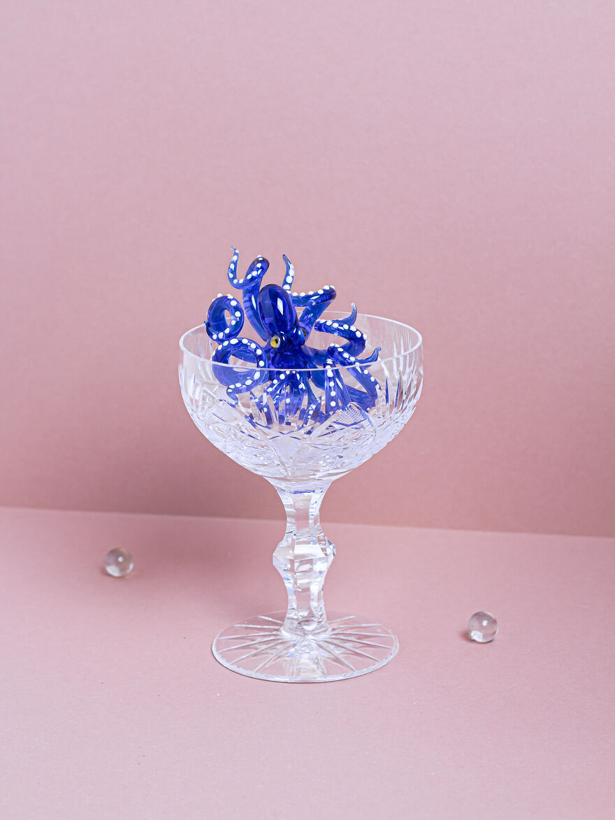 I Make Glass Figures Of Spiders, Octopuses And Other Animals Using The Lampwork Technique