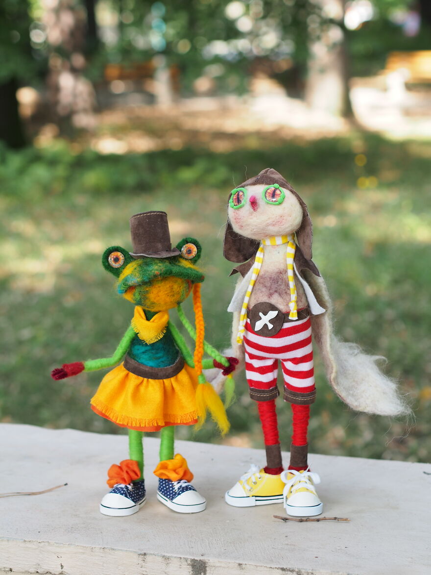 Mice, A Cat, A Pigeon And A Wool Ant Come To Life On Stage (13 Pics)