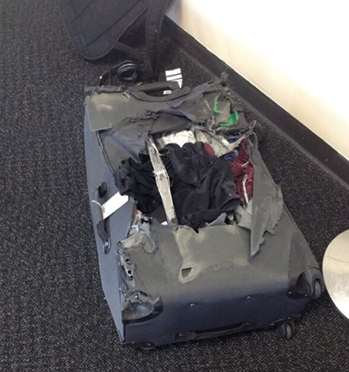 How A Friend Of Mine Found His Luggage On The Carousel After A United Flight