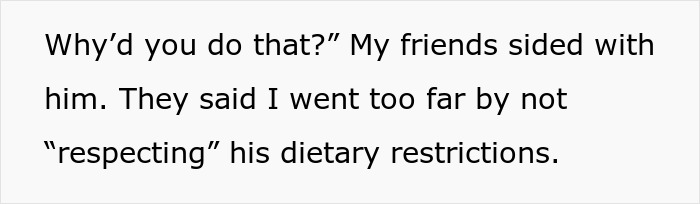 Student Has Had Enough Of His Muslim Friend Stealing His Fries, So He Orders Bacon On Them Without Telling Him Anything Student Has Had Enough Of His Muslim Friend Stealing His Fries, So He Orders Bacon On Them Without Telling Him Anything