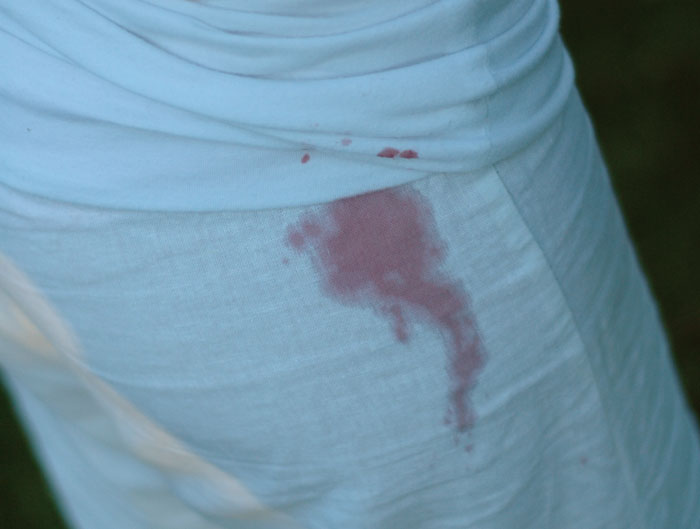 Woman Gets Called A “Psycho” For Uninviting Her SIL From Her Wedding As She Tried On Her Wedding Dress And Accidentally Ruined It Woman Gets Called A “Psycho” For Uninviting Her SIL From Her Wedding As She Tried On Her Wedding Dress And Accidentally Ruined It