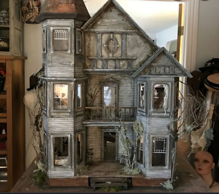 My Creepy Dollhouse