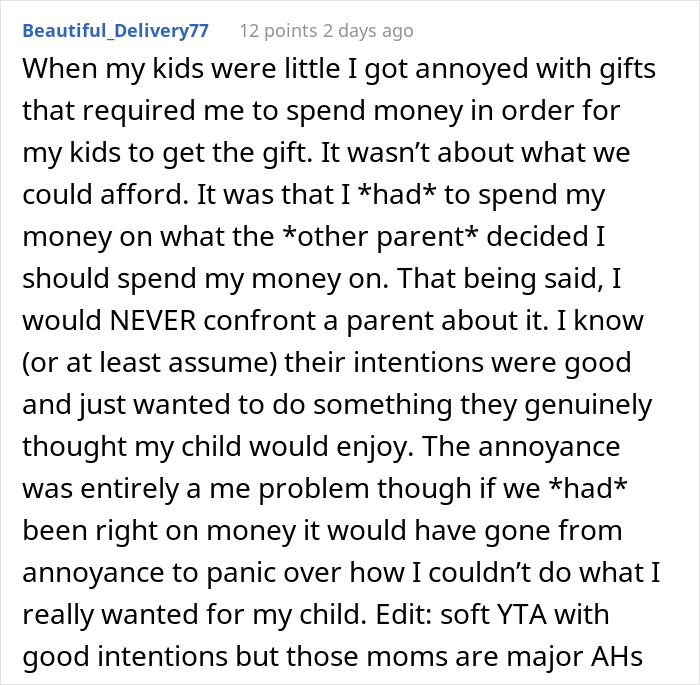 Parent Gives Their Son's Kindergarten Classmates Movie Vouchers, Calls Other Parents "Greedy" And "Cheap" After They Confront Them
