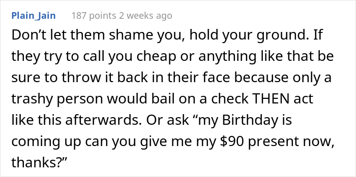 Friends Bail From Restaurant Before Check Arrives And Refuse To Pay This Woman Back For It, She Complains To The Birthday Girl's Mother Friends Bail From Restaurant Before Check Arrives And Refuse To Pay This Woman Back For It, She Complains To The Birthday Girl's Mother