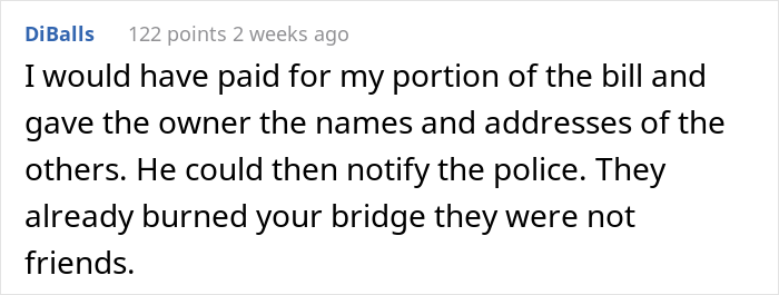 Friends Bail From Restaurant Before Check Arrives And Refuse To Pay This Woman Back For It, She Complains To The Birthday Girl's Mother Friends Bail From Restaurant Before Check Arrives And Refuse To Pay This Woman Back For It, She Complains To The Birthday Girl's Mother