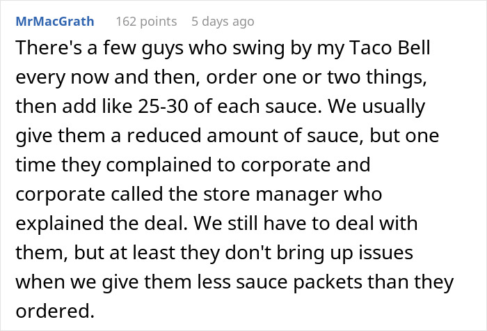 Pizza Maker Tries To Explain To Couple That They Ordered Too Many Toppings And The Pizza Won’t Cook, They Insist And The Worker Maliciously Complies Pizza Maker Tries To Explain To Couple That They Ordered Too Many Toppings And The Pizza Won’t Cook, They Insist And The Worker Maliciously Complies