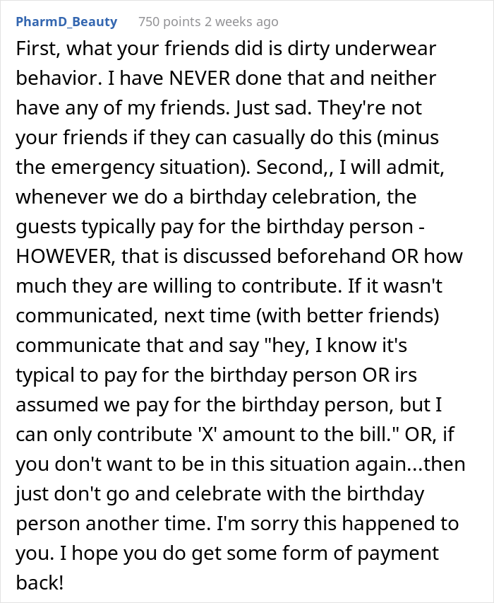 Friends Bail From Restaurant Before Check Arrives And Refuse To Pay This Woman Back For It, She Complains To The Birthday Girl's Mother Friends Bail From Restaurant Before Check Arrives And Refuse To Pay This Woman Back For It, She Complains To The Birthday Girl's Mother