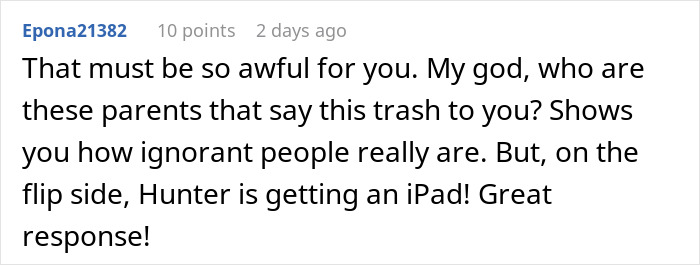 Mom Attempts To Lecture Her Kid By Using A Person With Dwarfism As A Threat, It Backfires When The Person Speaks Up Mom Attempts To Lecture Her Kid By Using A Person With Dwarfism As A Threat, It Backfires When The Person Speaks Up