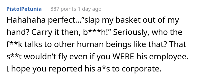 Customer Realizes Store Manager Is Shouting At Them, Mistaking Them For An Employee, Decides To Teach Them A Lesson Customer Realizes Store Manager Is Shouting At Them, Mistaking Them For An Employee, Decides To Teach Them A Lesson