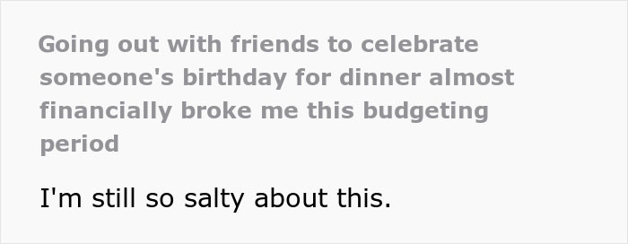 Friends Bail From Restaurant Before Check Arrives And Refuse To Pay This Woman Back For It, She Complains To The Birthday Girl's Mother Friends Bail From Restaurant Before Check Arrives And Refuse To Pay This Woman Back For It, She Complains To The Birthday Girl's Mother