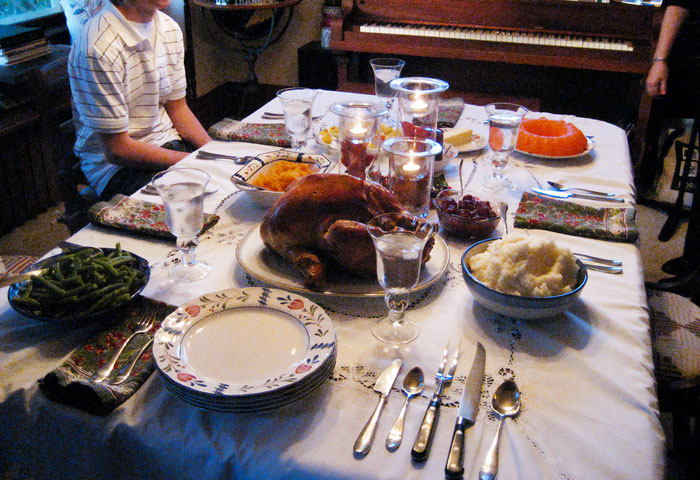 7 Ideas to Ruin a Family Thanksgiving Without Tracing You Back, As This Twitter User Revealed