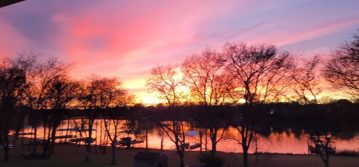 A Beautiful Sun Set Over The Lake