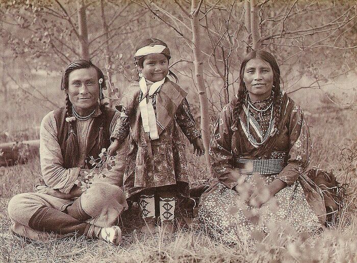 Stoney First Nation Member, Samson Beaver With His Wife Leah And Their Daughter Frances Louise, 1907