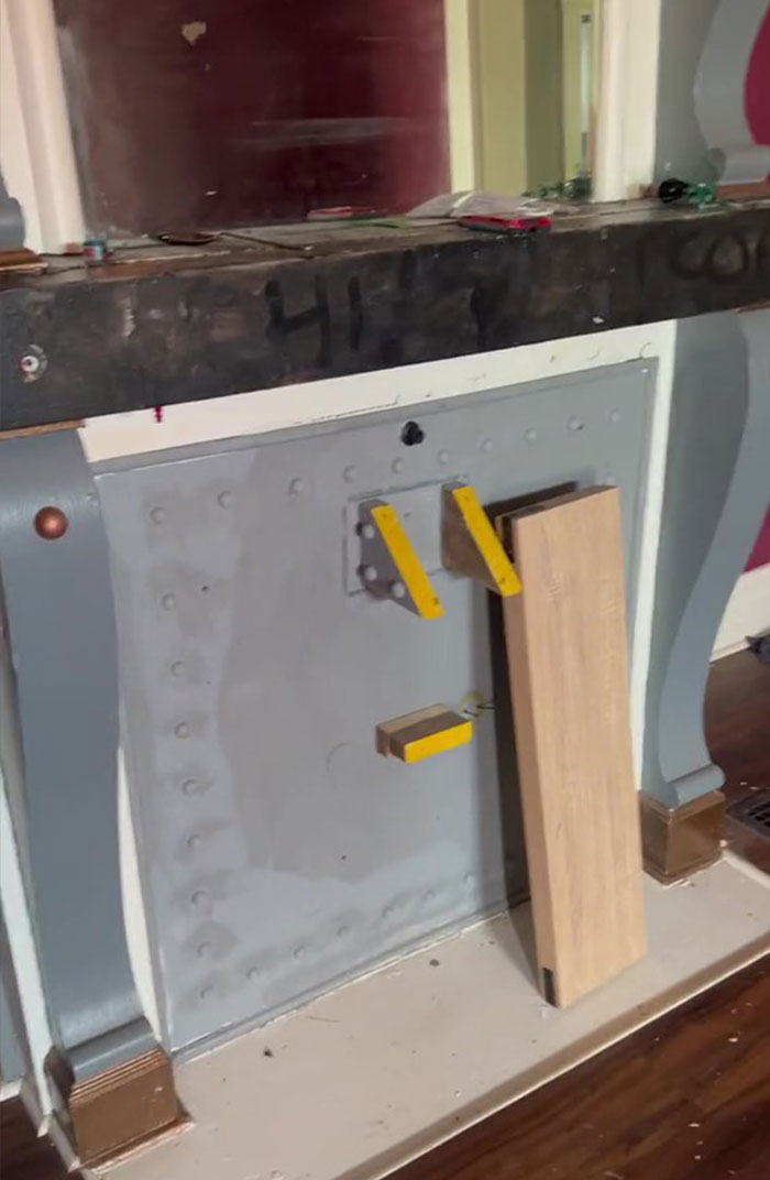 Home Owner Films Horrible Changes Tenants Made While Renting His House, Goes Viral With Over 6.1M Views On TikTok Home Owner Films Horrible Changes Tenants Made While Renting His House, Goes Viral With Over 6.1M Views On TikTok