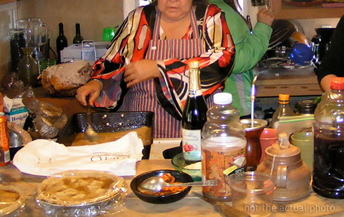 Pregnant Woman Leaves Thanksgiving Dinner After MIL Trashes The Meal She Brought For Herself