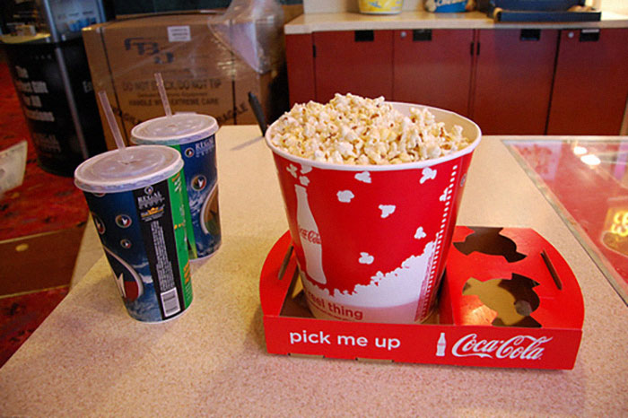 Parent Gives Their Son's Kindergarten Classmates Movie Vouchers, Calls Other Parents "Greedy" And "Cheap" After They Confront Them Parent Gives Their Son's Kindergarten Classmates Movie Vouchers, Calls Other Parents "Greedy" And "Cheap" After They Confront Them